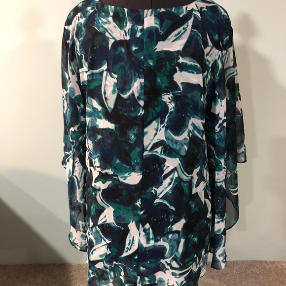 Teal batwing sleeve too - Picture 3 of 7